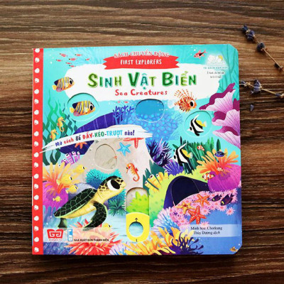 Sách Chuyển Động First Exploreres - Sinh Vật Biển
