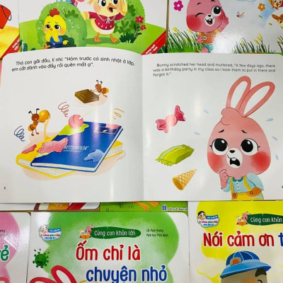 Bộ truyện tranh song ngữ "CÙNG CON KHÔN LỚN"