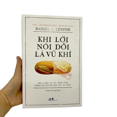 Sách - Khi lời nói dối là vũ khí (Nhã Nam HCM)