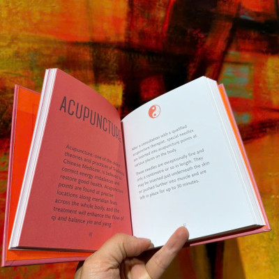 Sách - The Little Book of Chinese Therapies by  Angela Mogridge - Sách tiếng anh