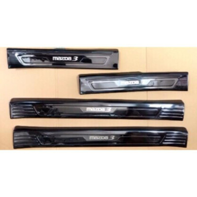 Ốp bậc trong + ngoài Mazda 3 Titan