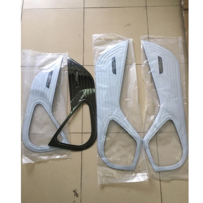 Ốp tapli cánh cửa titan xe Toyota Corolla Cross 2020 2021 2022 2023 Hàng cao cấp