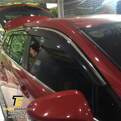Bộ vè che mưa dành cho Toyota Corolla Cross viền INOX cao cấp