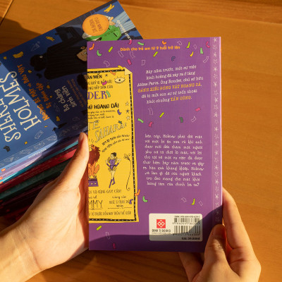 Tuyển Tập Sherlock Holmes - Những Bí Mật Và Báu Vật Bị Đánh Cắp- Người Khách Trọ Đeo Mạng Che Mặt