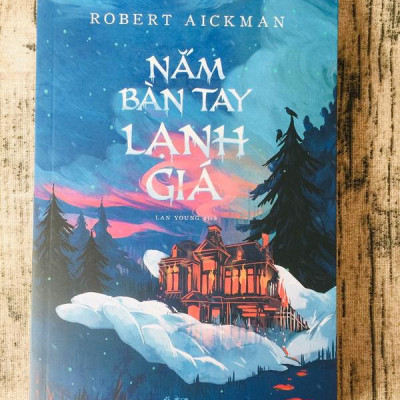 Sách - Nắm bàn tay lạnh giá (Nhã Nam HCM)