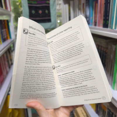 Sách - Criminology: A Complete Introduction by Peter Joyce - Nonfiction / Psychology In English