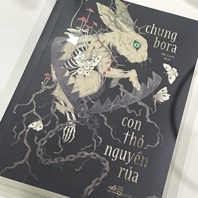 Sách - Con thỏ nguyền rủa (Nhã Nam HCM)