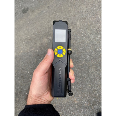 MÁY BƠM SẠC ĐIỆN MINI MICHELIN 3321