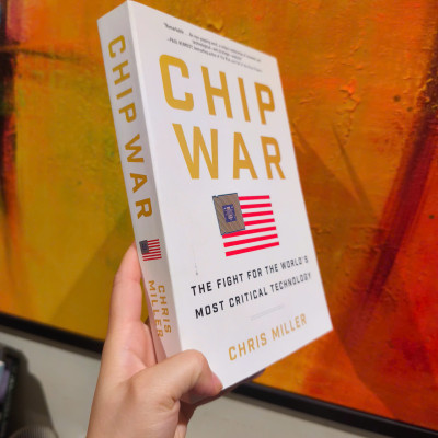 Sách - Chip War: The Fight for the World