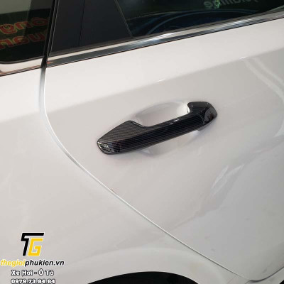Ốp tay nắm cửa xe Kia New K3 2022 nhựa ABS vân Carbon cao cấp