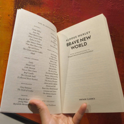 Sách - Brave New World by Aldous Huxley (Vintage Classics)/Sách ngoại văn tiếng Anh