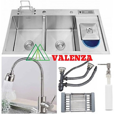 Combo chậu rửa chén bát inox sus304 Valenza 10048 có hộc rác, cài dao thớt, kèm vòi rửa bát nóng lạnh inox sus304 cần lò xo, bộ xả chậu, bình xà phòng, rá rau củ inox đa năng