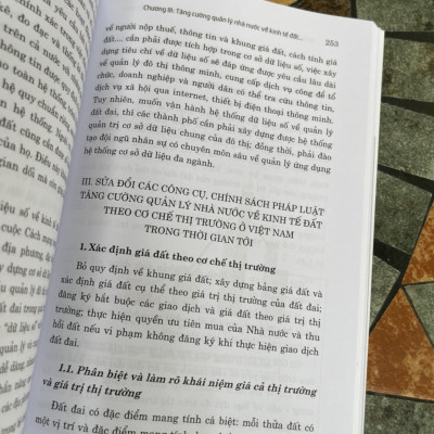 (Sách chuyên khảo) QUẢN LÝ NHÀ NƯỚC VỀ KINH TẾ ĐẤT THEO CƠ CHẾ THỊ TRƯỜNG – Hoàng Văn Cường -NXB CT Quốc Gia Sự Thật