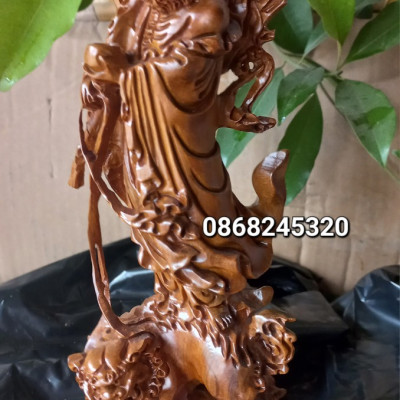 Tượng đạt ma sư tổ hàng long bằng gỗ bách xanh thơm nức kt cao 30cm 