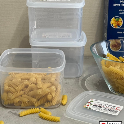 Hộp nhựa cao cấp bảo quản thực phẩm hình vuông 900ml - Hàng nội địa Nhật