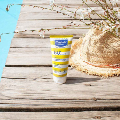 Kem Chống Nắng Cho Trẻ Sơ Sinh Và Em Bé Mustela  Spf 50+ (100ml)