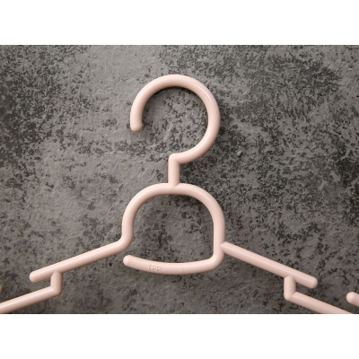 Set 10 cái Móc áo đầm vuông Hara 180 Bằng Nhựa Cao Cấp Inochi Nhật Bản (407 x 80 x 220 mm) - Giao Màu Ngẫu Nhiên