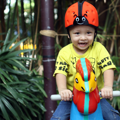 Mũ Bảo Vệ Đầu Cho Bé Mumguard Hình Bọ Cánh Cam - Cam