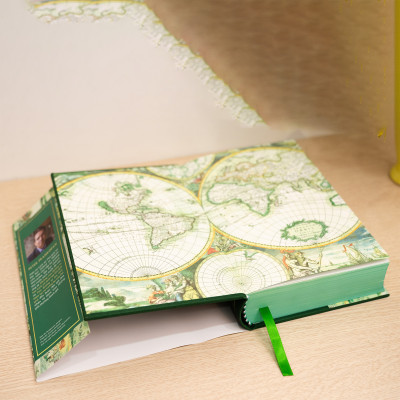 Sách Trái Đất Chuyển Mình ( Bản bìa vải KASHMIR - Trạm Đọc  )