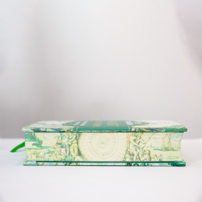 Sách Trái Đất Chuyển Mình ( Bản bìa vải KASHMIR - Trạm Đọc  )