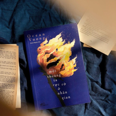 Sách - Một Thoáng Ta Rực Rỡ Ở Nhân Gian (Ocean Vuong) - SBOOKS