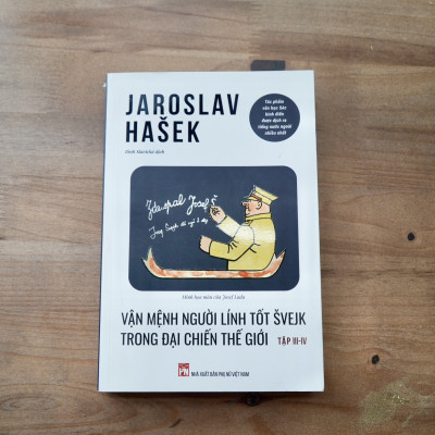 Vận Mệnh Người Lính Tốt Švejk Trong Đại Chiến Thế Giới - Tập III-IV - Tặng kèm Postcard