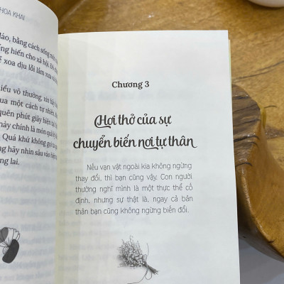 Sách - Vô thường chợt hiện