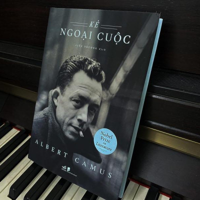 Sách - Kẻ ngoại cuộc (Nhã Nam HCM)