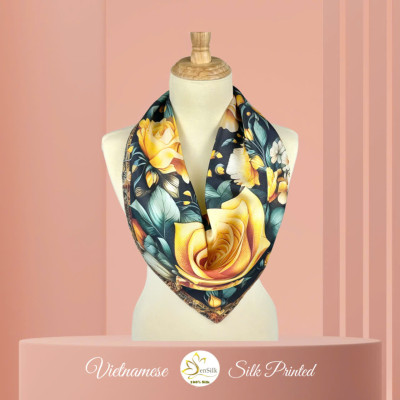 Khăn Lụa Cao Cấp in 3D Họa Tiết Hoa Hồng Sen Silk - Silk Scarves Printing 65x65cm - Quà Tặng Khăn Lụa Đẳng Cấp