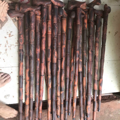 Gậy batong bằng gỗ trắc dành cho người già 