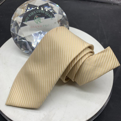 cà vạt nam bản 8cm Giangpkc calavat kem nhạt