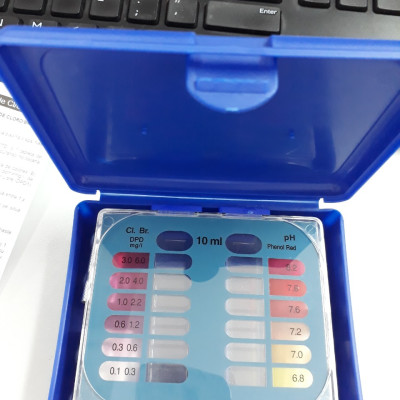 Bộ Test nước hồ bơi hãng ASTRAL