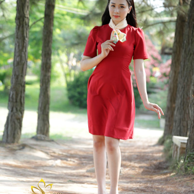 Khăn Lụa Vuông Cao Cấp Vẽ Tay SenSilk Hoa Sen, Lotus Silk Square Painting 55x55cm, Phụ Kiện Lụa Thời Trang Cao Cấp, Nơ Lụa Tơ Tằm