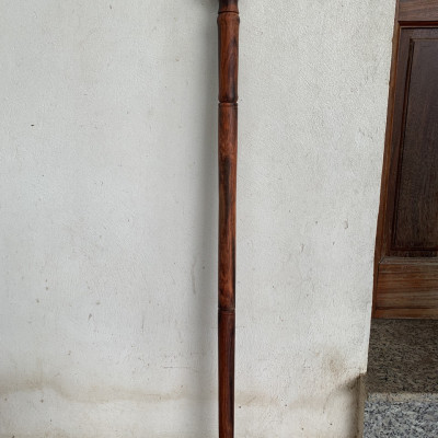 Gậy batong dành cho người già bằng gỗ trắc đỏ đen cực đẹp 