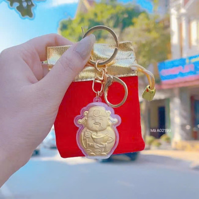 Móc Khóa Thần Tài Mạ Vàng Kèm Túi Nhung Đỏ May Mắn Tài Lộc