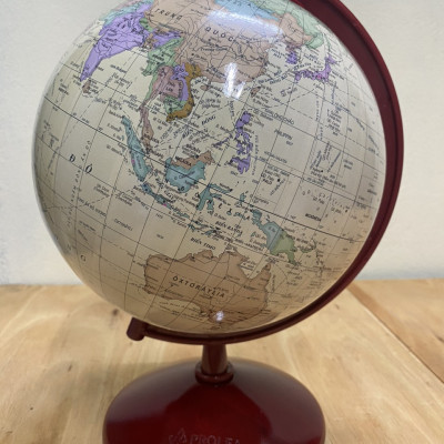 Quả cầu học sinh do Việt Nam sản xuất - Đế gỗ tiếng việt ( Tặng kèm kính lúp)