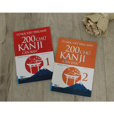 Sách - Combo Tự Học Viết Tiếng Nhật 200 Chữ Kanji Căn Bản Tập 1 + Tập 2 - First News