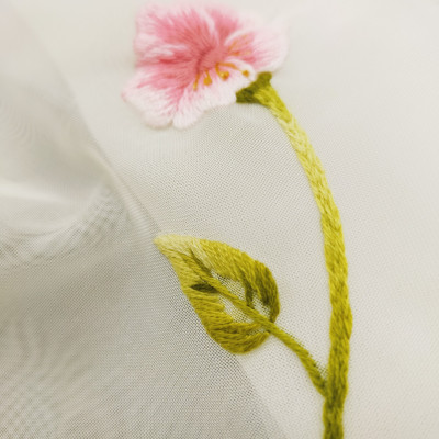 Khăn phụ nữ Chăm (thêu tay)