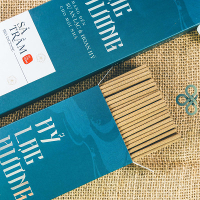 Nhang/Hương Sả Trầm Hỷ Lạc Hương Hygie - Giúp thư giãn, làm sạch không khí, được làm từ các loại lá thảo dược chứa tinh dầu. rụng tàn tự nhiên, ít khói, khói nhẹ mau tan
