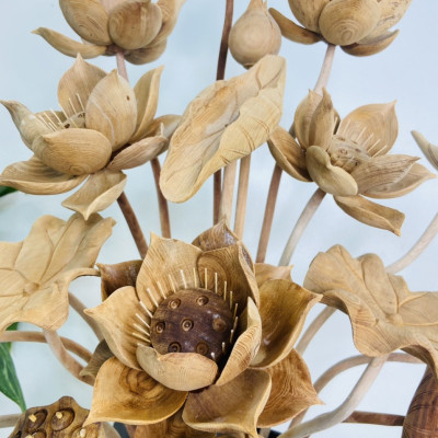 2 bình hoa sen 19 bông trang trí phòng khách ,phòng thờ , bình cắm hoa gỗ chiu liu ,hoa lá gương gỗ ngọc am thơm nức đẹp long lanh 