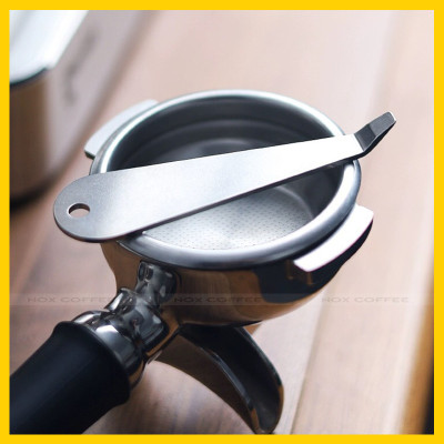 Dụng cụ mở giỏ lọc cho tay cầm pha espresso