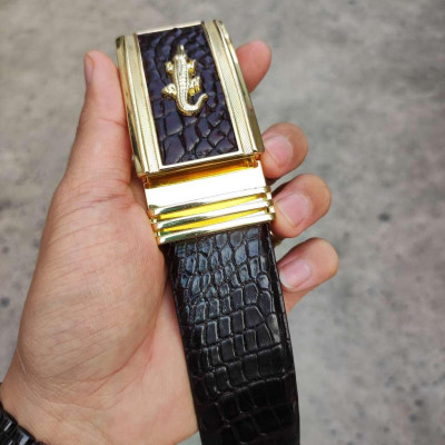 Dây lưng da cá sấu bản lớn phù hợp bụng bia. Da bụng có vân đẹp linh hoạt!