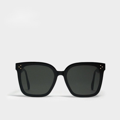 Kính râm Mắt vuông sành điệu