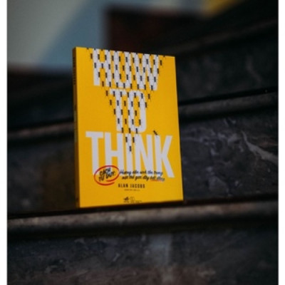 Sách - Cách tư duy: Hướng dẫn sinh tồn trong một thế giới đầy bất đồng (How to think) (Nhã Nam HCM)
