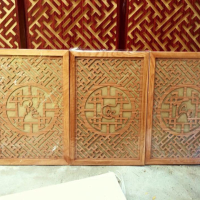 Bộ bàn thờ chung cư bằng gỗ sồi + ám khói +chữ thọ hay hoa văn bất kỳ