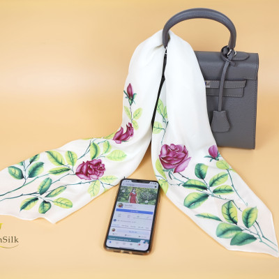 Khăn Vuông Lụa Vẽ Tay Hoa Hồng SenSilk, Khăn Lụa Thời Trang Cao Cấp 75*75cm