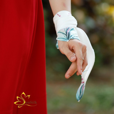 Phụ Kiện Lụa Thời Trang Vẽ Tay Hoa Lavender SenSilk 55x55cm, Khăn Lụa Đẹp Vẽ Tay - Quà Tặng Độc Đáo, Silk Square Painting Scarf