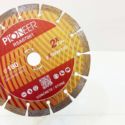 LƯỠI CẮT GẠCH - ĐÁ RSA07001 14 răng  đường kính phi Ø 180mm công nghệ ép nóng cao cấp