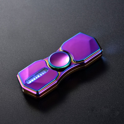 Hột Quẹt Bật Lửa Hồng Ngoại Kiêm Đèn Pin Sạc Điện USB Kiểu Dáng Spinner Tạo 12 Hiệu Ứng Đèn Led - Video Review