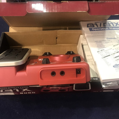 Thiết bị tạo hiệu ứng ghita Bass B1X/220BX (ZOOM) – Hàng Chính Hãng